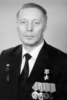 Ларюшин Евгений Иванович