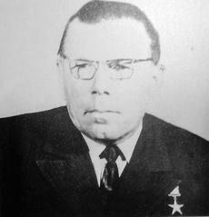 Попов Юрий Михайлович