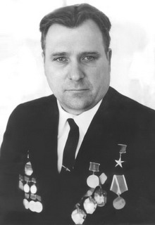 Савинов Владимир Дмитриевич