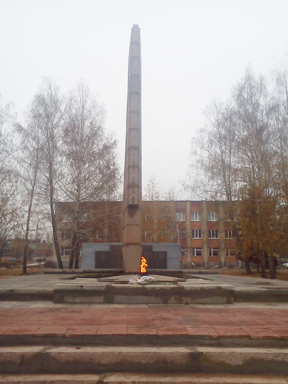Памятник на братской могиле в Узловой