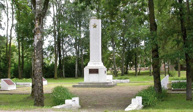 Братская могила в м. Грузджяй