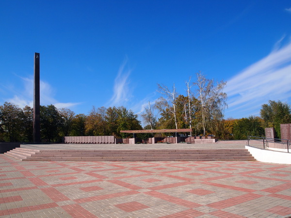 Мемориальный комплекс в городе Никополь (общий вид)