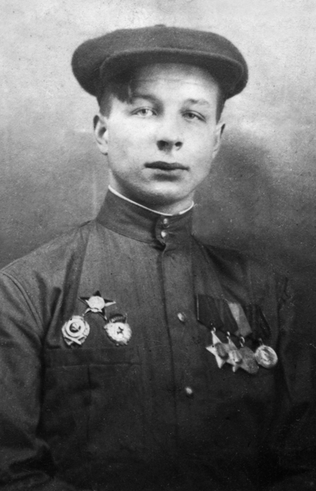 В.И. Алексеев, конец 1945 года