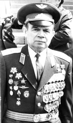 В.В.Ефремов, 1990-е годы