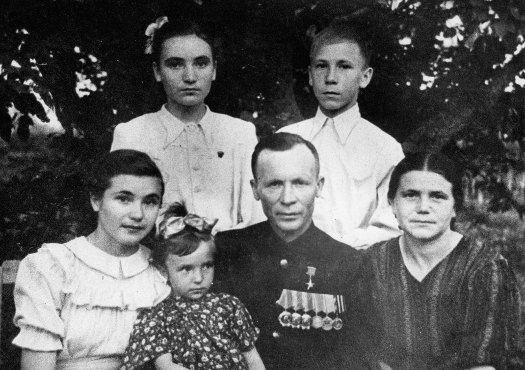 М.А.Брага с семьёй, 1952–1953 годы