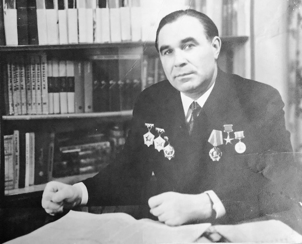 С.Т. Лазарев