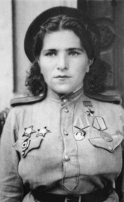 Л.С.Кравец, 1945 год