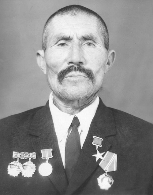 Б. Салыбаев
