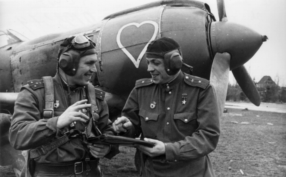 А.В.Лобанов и А.Г.Павлов, 1945 г. 
