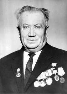 Папуров Антон Иванович