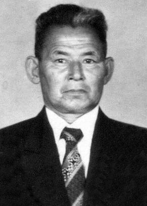 Джулумов Максут
