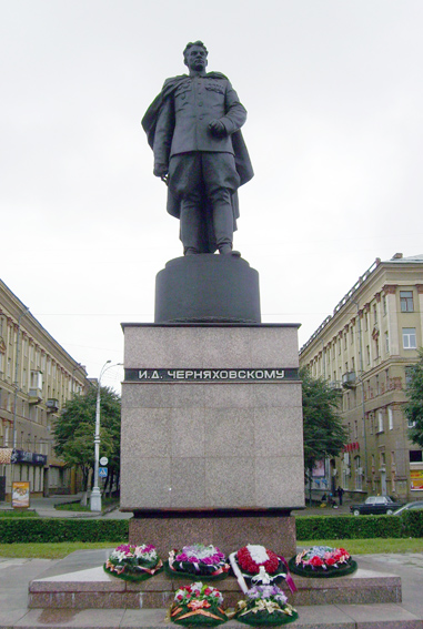 Памятник в Воронеже