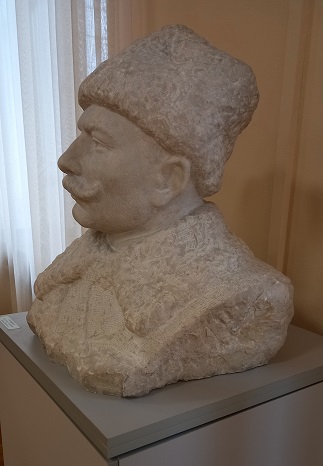 Бюст в музее