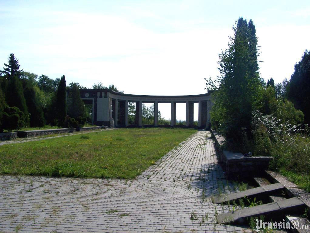Воинское кладбище в городе Пултуск (общий вид)