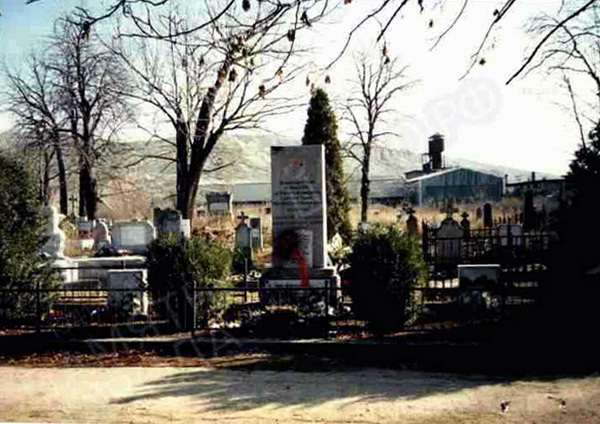 Воинское кладбище в городе Дьёндьёш (общий вид)