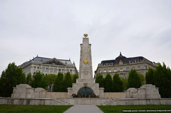 Мемориал в городе Будапешт (общий вид)