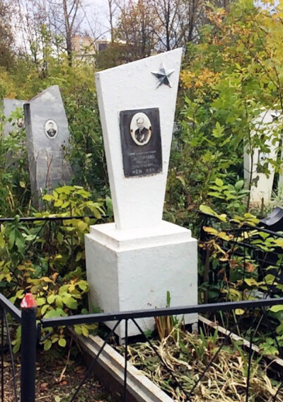 Надгробный памятник