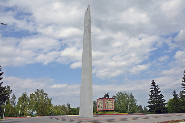 Братская могила в городе Мозырь (общий вид)