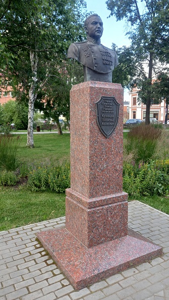 Бюст в Перми