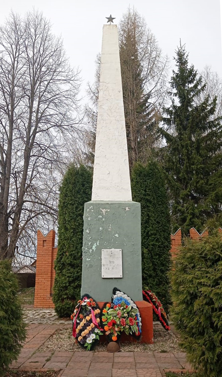 Памятник на братской могиле (современный вид)