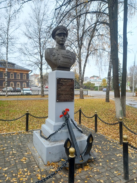 Бюст в Вологде