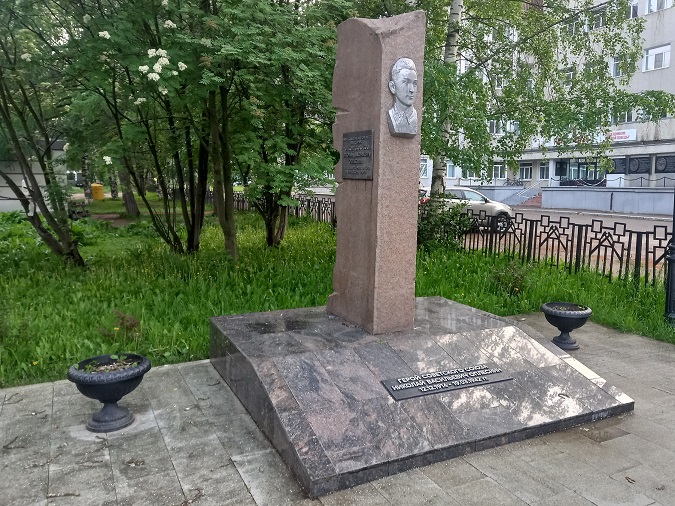 Стела в Сыктывкаре