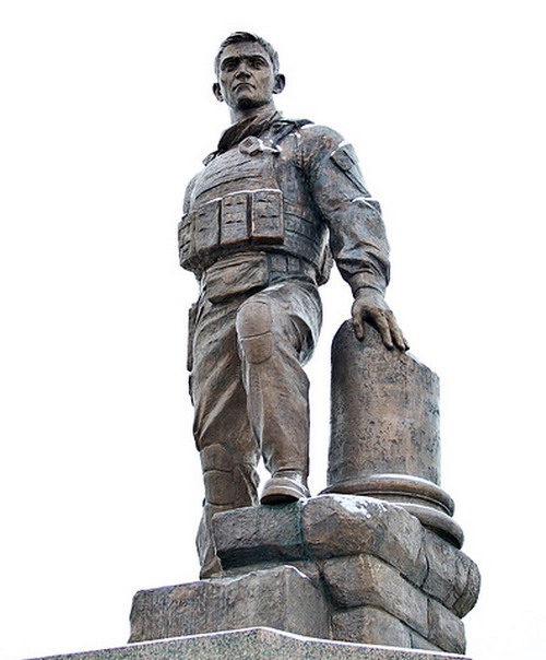 Памятник в Оренбурге