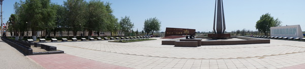 Мемориальный комплекс в городе Лагань (общий вид)