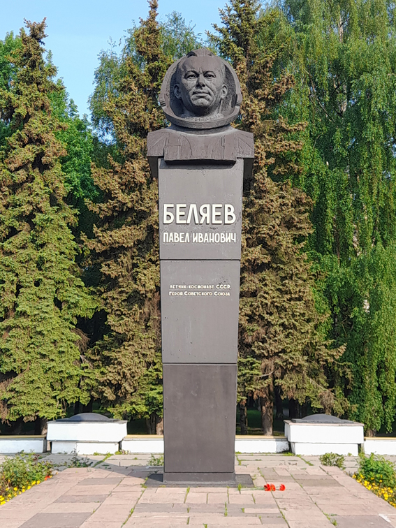 Памятник в Вологде