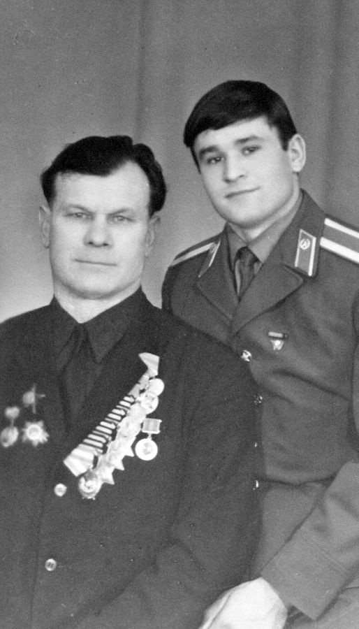 Г.И.Рыженко с сыном Александром