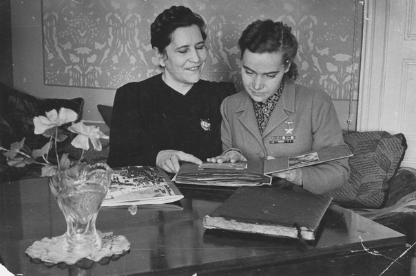 М.Попова и А.Л.Зубкова, 1948 год.