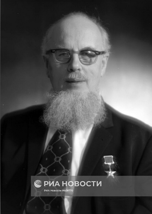 И. В. Петрянов-Соколов