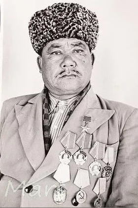 И. Оразкулиев