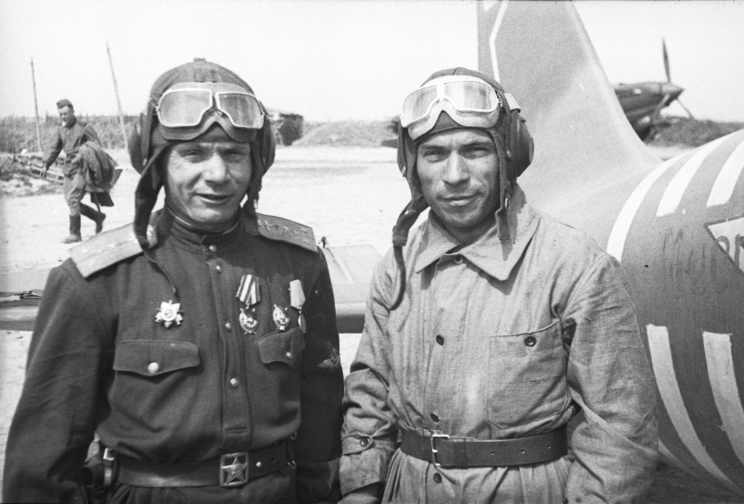 Г.М. Паршин и И.Г. Скрипников, 1944 год