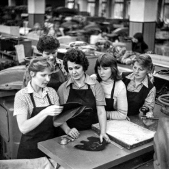 Я. П. Лешинскене