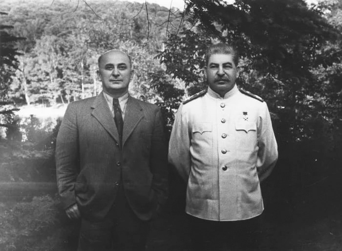 Л. П. Берия с И. В. Сталиным