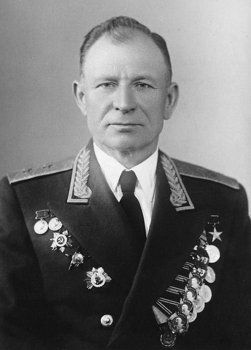 И. И. Иванов