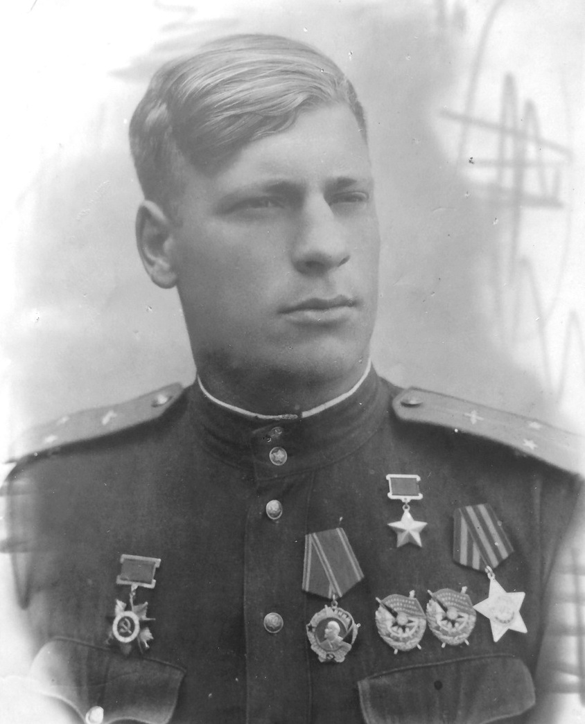 В.И. Андрианов, 1944 год
